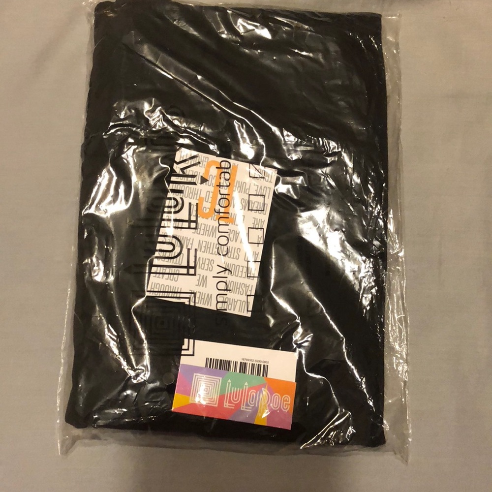 BNWT LULAROE TC SOLID BLACK LEGGINGS